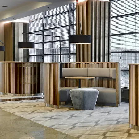 Courtyard By Marriott Warsaw Airport-2