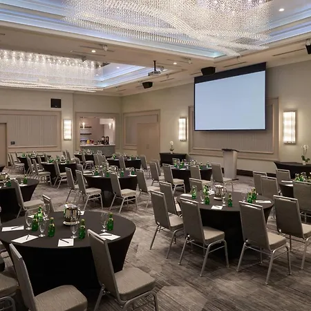 Courtyard By Marriott Oshawa-2