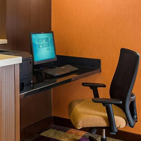 Fairfield Inn & Suites Holland-3