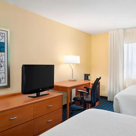 Fairfield Inn & Suites Lima-2