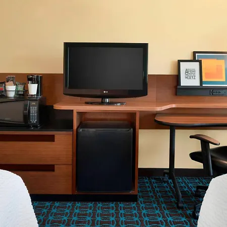 Fairfield Inn & Suites Hartford Manchester-3