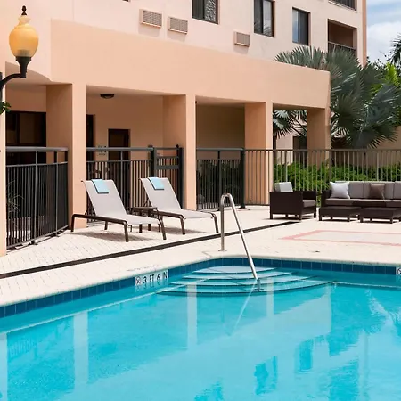 Courtyard By Marriott Miami At Dolphin Mall-2