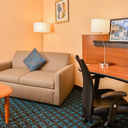 Fairfield Inn & Suites Beaumont-2