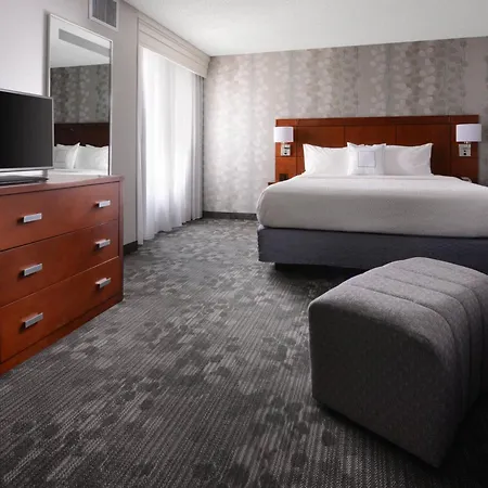 Courtyard Marriott Houston Pearland-2