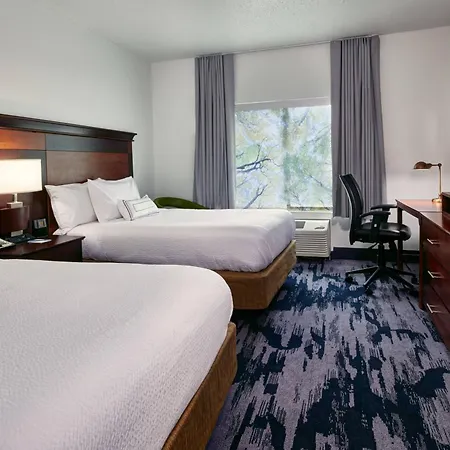Fairfield Inn & Suites Detroit Livonia-2