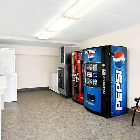 Quality Inn Middleburg Heights Near Cleveland Airport-2