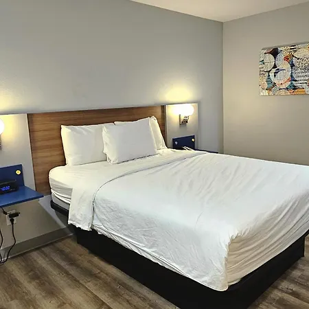 Microtel Inn & Suites By Wyndham Tulsa/Rt 66 Near Casino-2