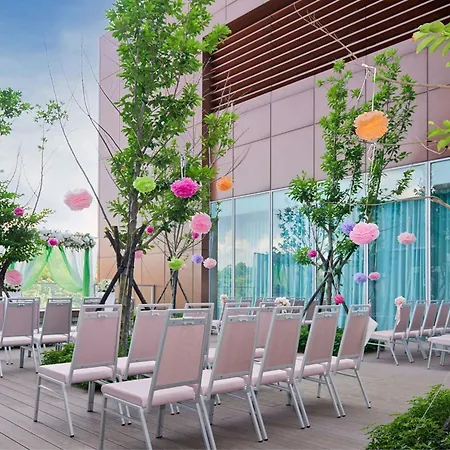 Courtyard By Marriott Taipei-3
