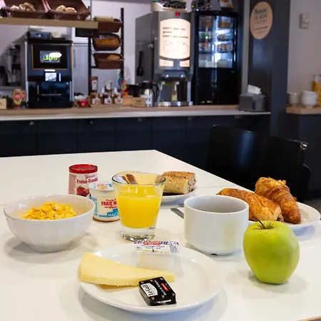 B&B Hotel Bourges 2-3