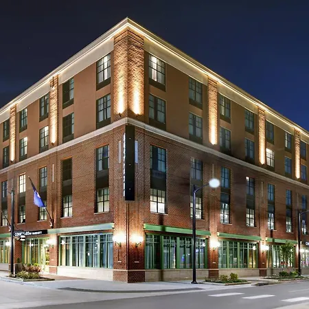 Courtyard By Marriott Manhattan Aggieville-3