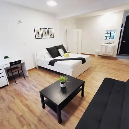Room In Lodge - Cozy Room With Terrace-3