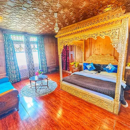 Shabnam Houseboats-2
