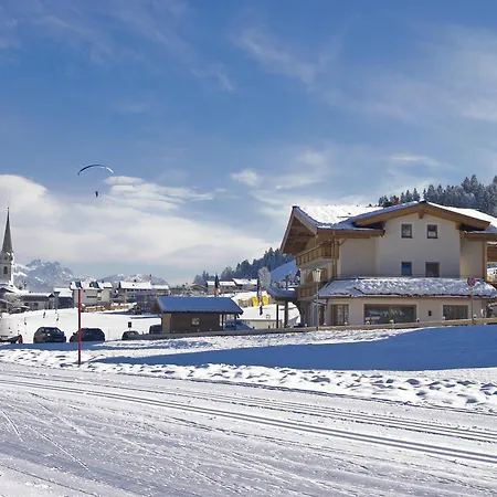 Hotel Garni Bavaria-3