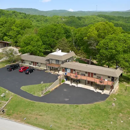 Roadrunner Inn And Log Cabins-3