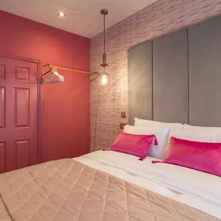 Howfield Hotel-2