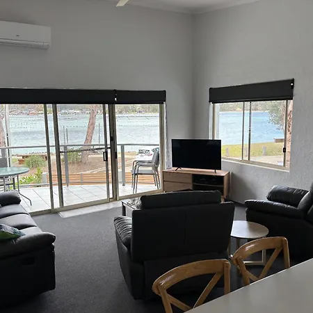 Merimbula Lake Apartments-2