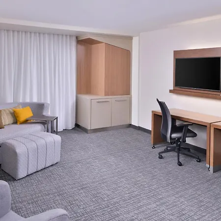 Courtyard By Marriott Columbus Grove City-2