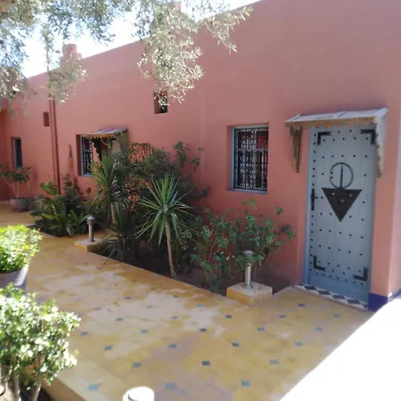Riad Les Jardins Mabrouk-2