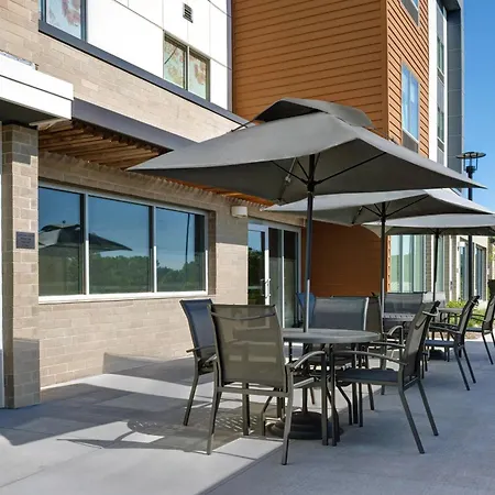 Fairfield Inn & Suites By Marriott Milwaukee Brookfield-3