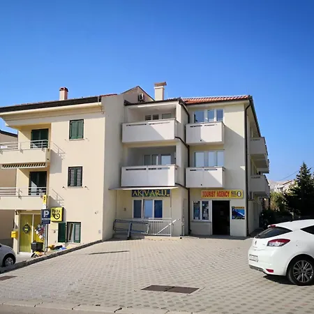 Apartments Aquarium Dorcic-2