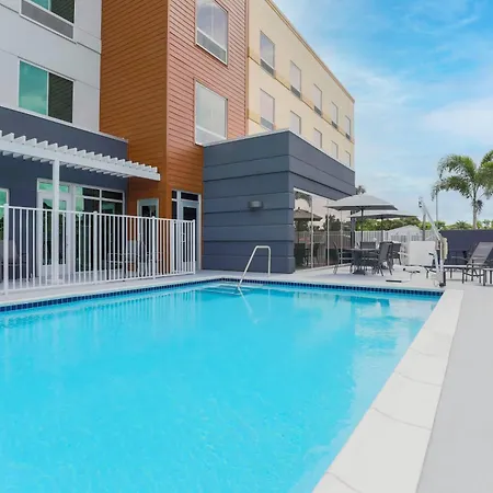 Fairfield By Marriott Inn & Suites Cape Coral North Fort Myers-3