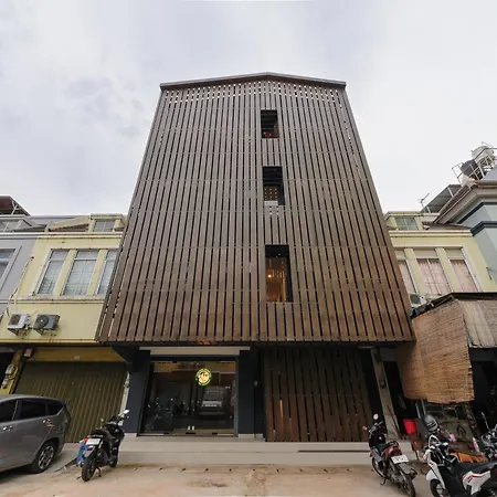 Urbanview Hotel Vineyard Cengkareng-3