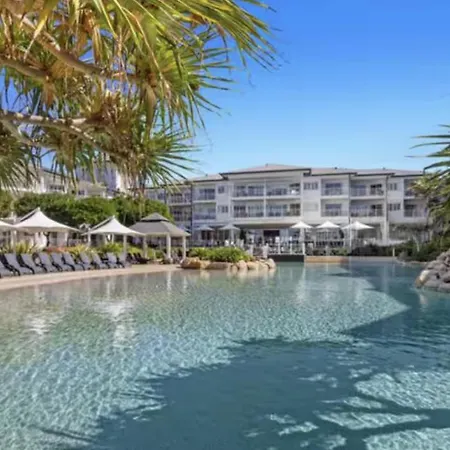 Resort On Salt Beach-3