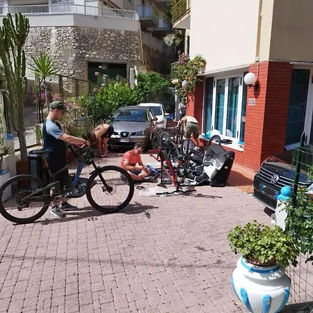 Bike Hotel Oasi-3