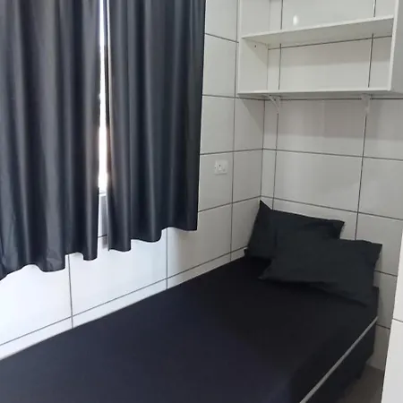 Vila Foz HOSTEL AP5 Apartamento completo de solteiro com garagem fechada e lavanderia, Temos Uber e guia turístico para indicar, nosso apartamento é a melhor opção de custo benefício de Foz do Iguaçu-3