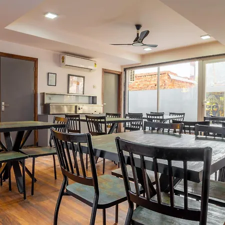 Housr Sector 43 Gurgaon Near Global Foyer Mall-3