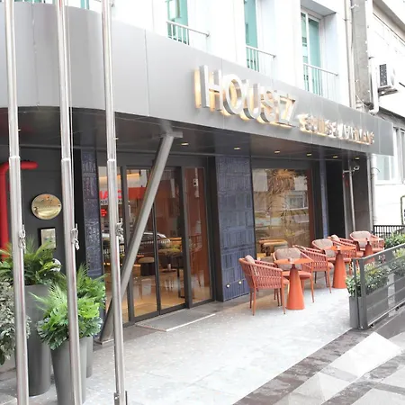 Housez Suites & Apartments Special Class-3