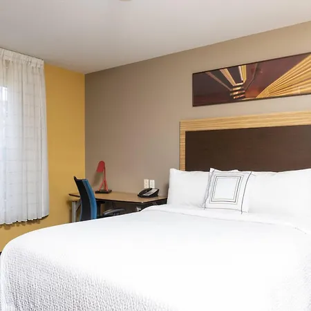 Towneplace Suites By Marriott East Lansing-2