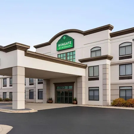 Wingate By Wyndham Green Bay-2