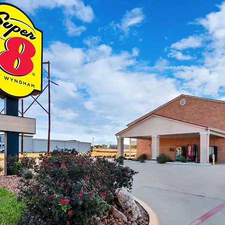 Super 8 By Wyndham Pleasanton-2