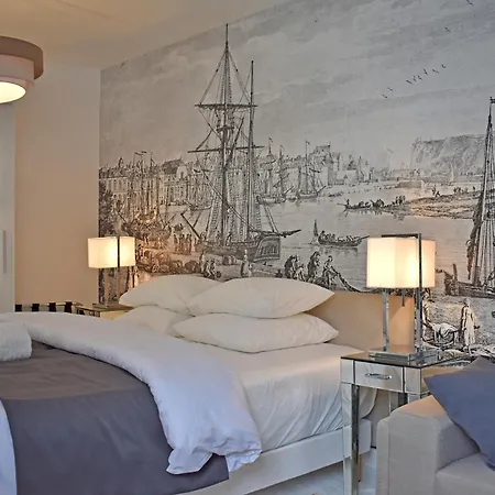Villa Castel Chambres D'Hotes B&B-2