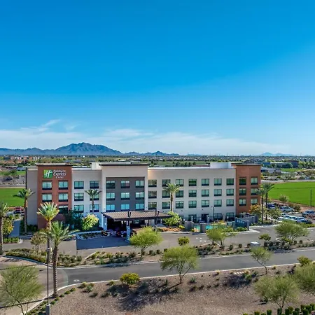 Holiday Inn Express & Suites - Gilbert - Mesa Gateway Airport-3