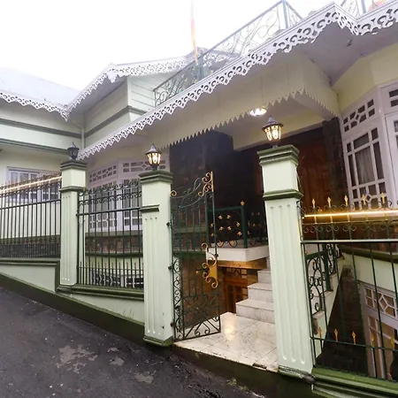 Highlander'S Inn By Ivy Group Of Hotels-2