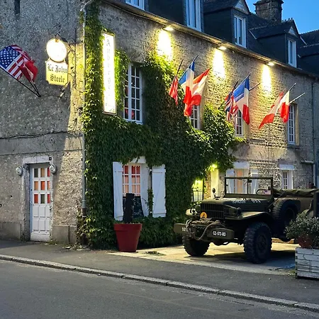 Auberge Le John Steele-3