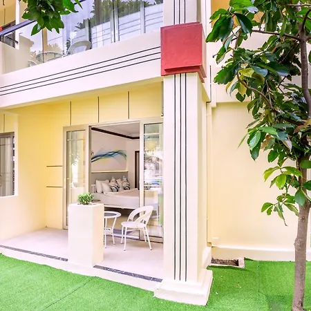 Mermaid Beach Resort - 100M To Beach, Saltwater Pool & Beergarden-2