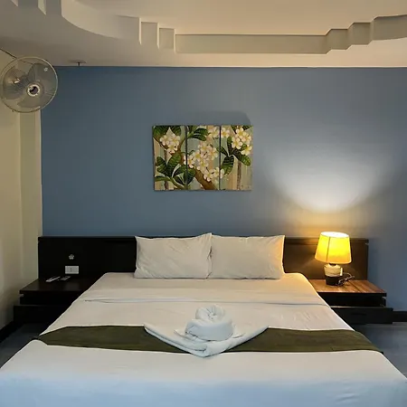 J Hotel-2