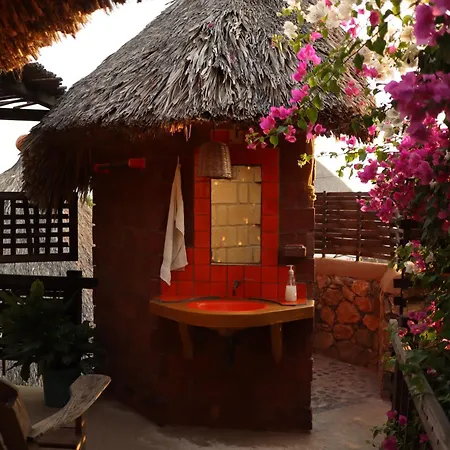 LA LOMA LINDA, Bungalows y Yoga-2