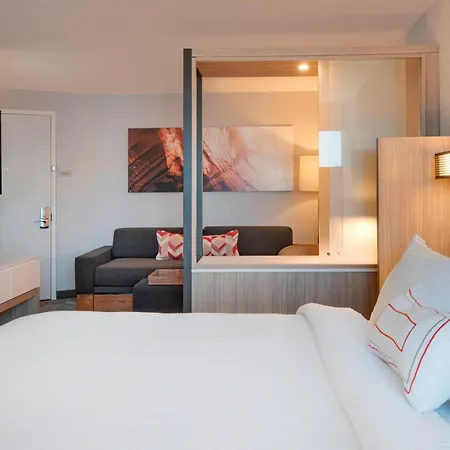 Springhill Suites By Marriott Hampton Portsmouth-3