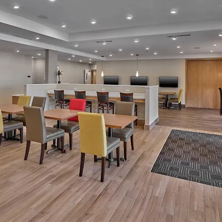 Towneplace Suites By Marriott Edmonton Sherwood Park-2