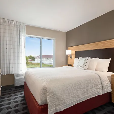 Towneplace Suites By Marriott Janesville-3
