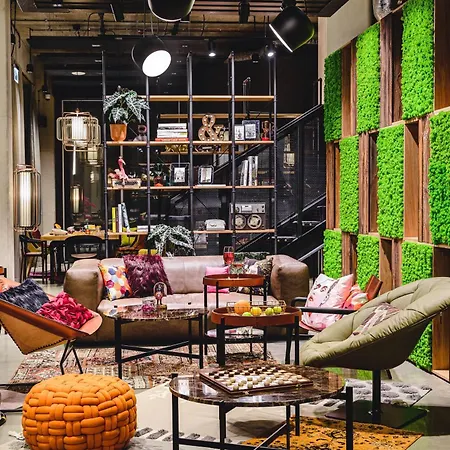 Moxy Poznan Airport-3