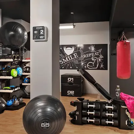Moxy Lille City-3