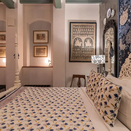 Maison Twenty Six - A Luxunlock Private Retreat-3