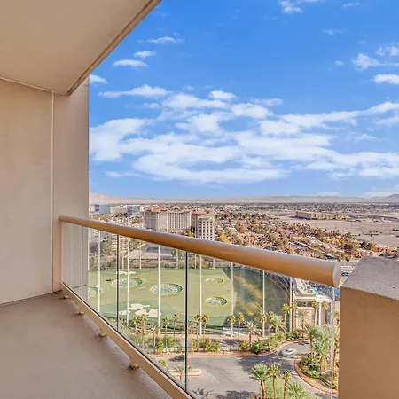 Kintsugi Retreat-Condo-Stripview-No Resort Fee-2