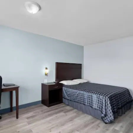 Holiday Lodge-2