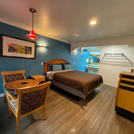 El Dorado Motel-2